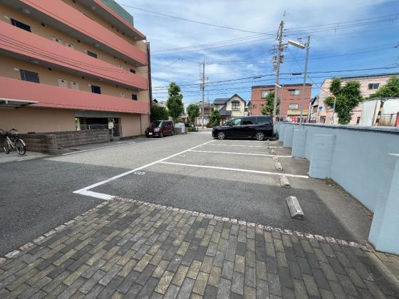 フレアコートの駐車場|カースペースがあります