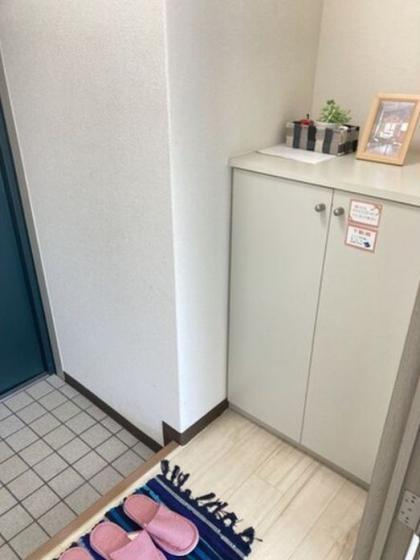 シルクルーム７番館の玄関|明るい玄関です
