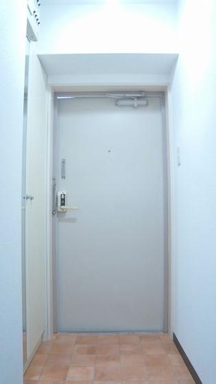 ヒュース一丘弐番館の玄関|毎日通る玄関はこちらです