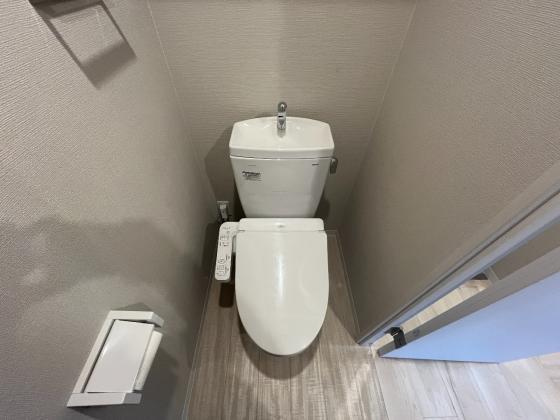 K’ｓスクエア岸和田北町のトイレ|落ち着いたトイレです
