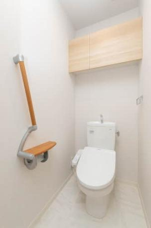 シャーメゾンシャルム磯上のトイレ|落ち着いたトイレです