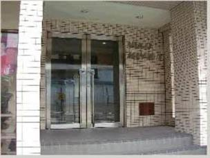 中井マンションのエントランス|毎日通るエントランスはこのようになっています