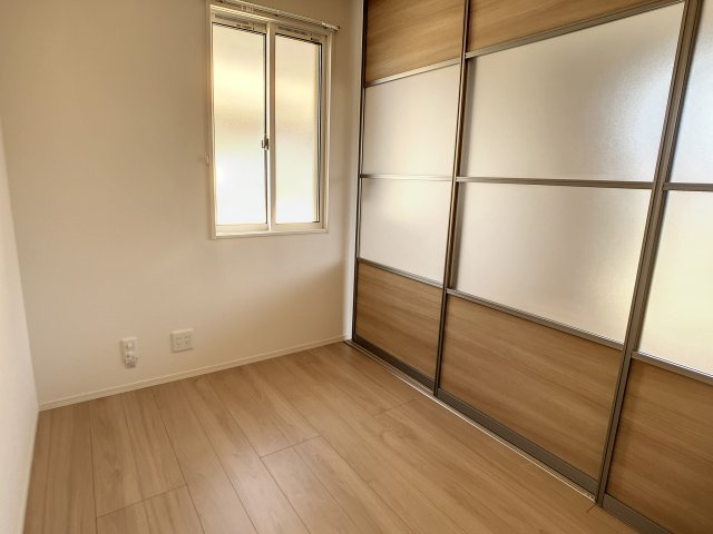 直方市須崎町のアパートの内装