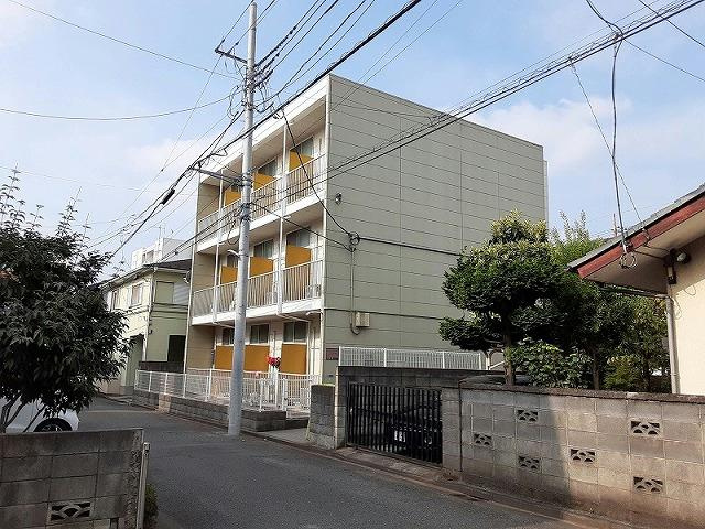 レオパレスアオキ