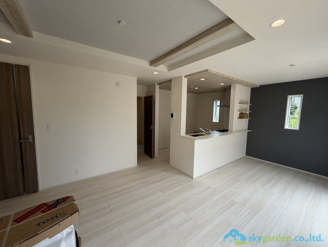 平塚市入野　新築戸建　全3棟1号棟の居間・リビング