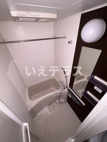 レジデンス神戸ヴェルノの浴室