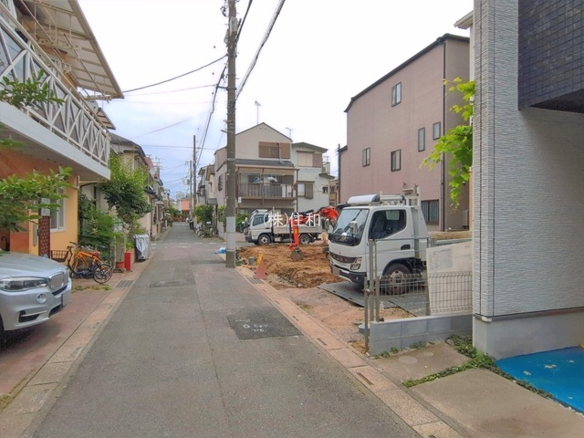 新築　富士見市水谷東2丁目の前面道路含む現地写真