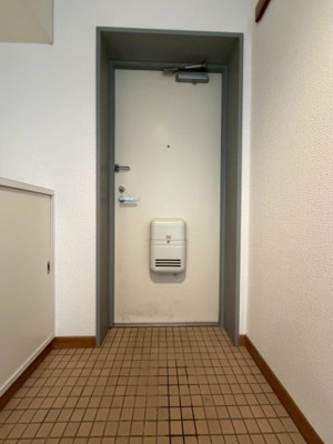 【玄関】 | エスポワール中内