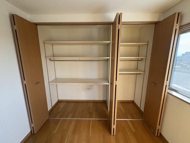 熊本市東区榎町の賃貸マンションの収納