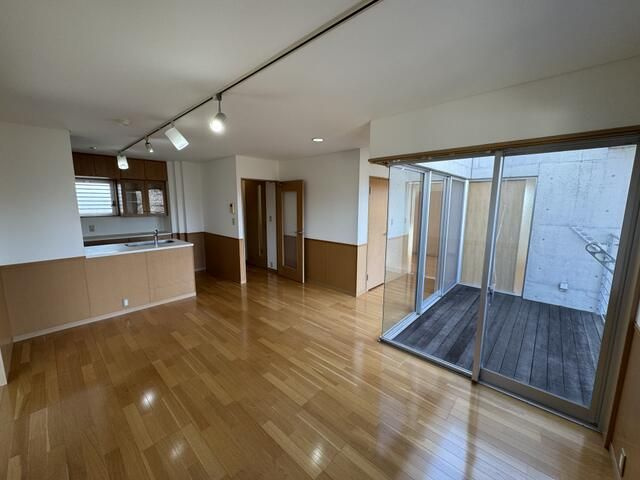 熊本市東区榎町の賃貸マンションの居間・リビング
