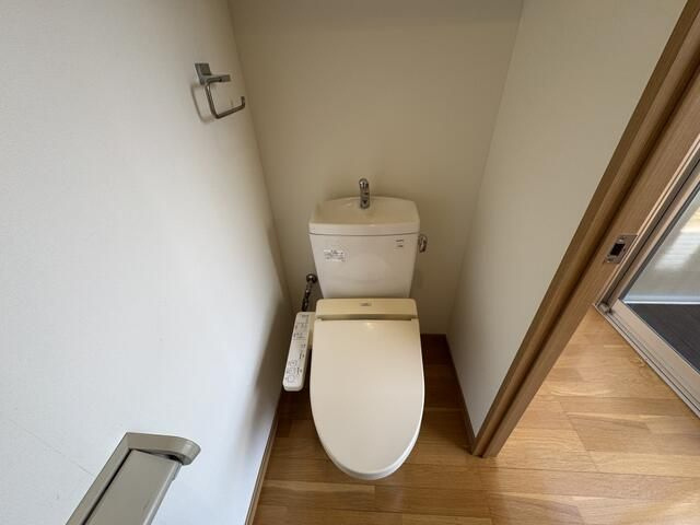 熊本市東区榎町の賃貸マンションのトイレ