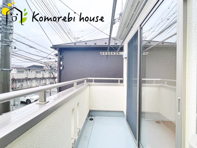 さいたま市北区奈良町　中古戸建のバルコニー|開放的で明るい空間を演出してくれるバルコニーです