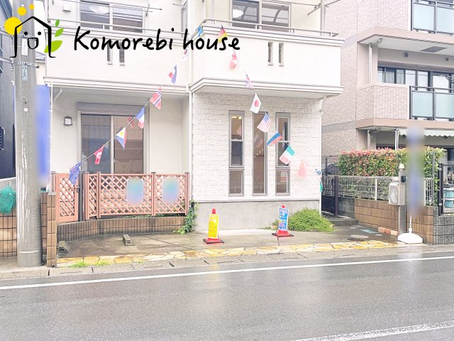 さいたま市北区奈良町　中古戸建の駐車場|駐車場に車を止められます