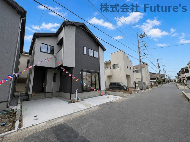 三郷市戸ケ崎1丁目　新築戸建　全2棟　1号棟の前面道路含む現地写真|前面道路含む現地写真です。