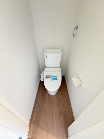 三郷市戸ケ崎1丁目　新築戸建　全2棟　1号棟のトイレ|1階のトイレです