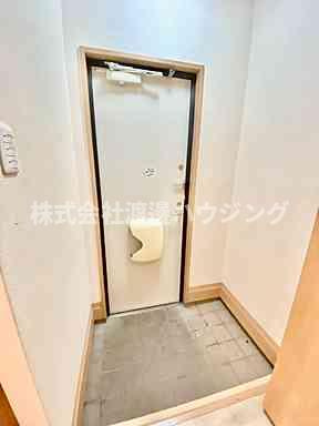 ローズコート南吹田の玄関