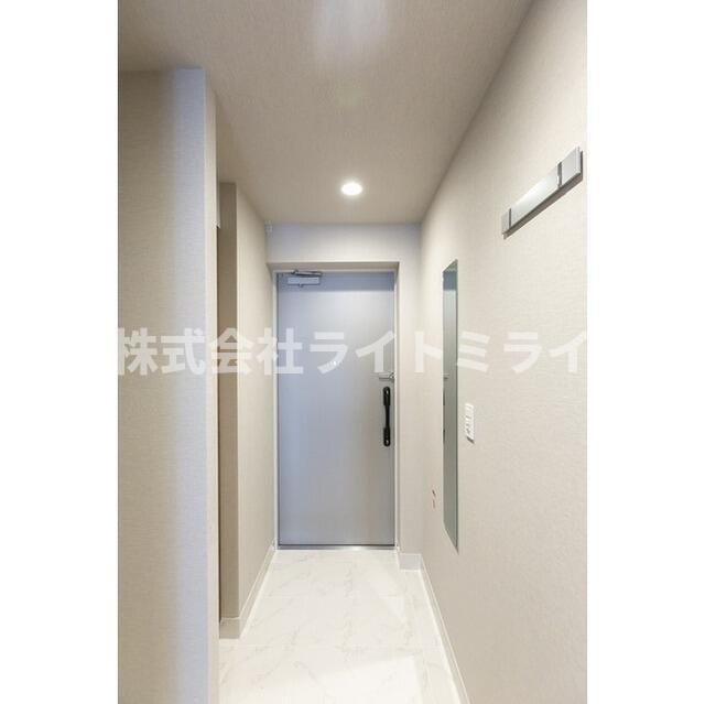 ＬＩＢＲ　ＧＲＡＮＴ　西新宿ＷＥＳＴの玄関| 