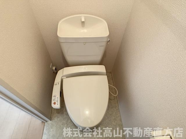 直方市大字頓野のアパートのトイレ