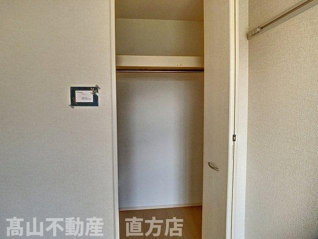 直方市大字頓野のアパートの収納