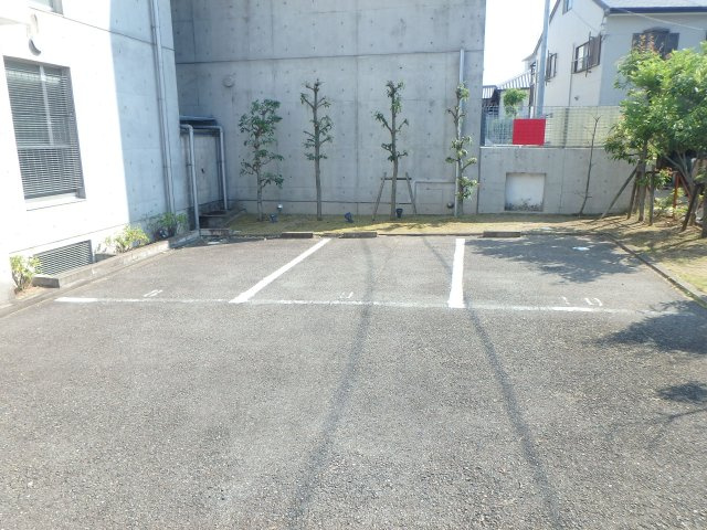 【駐車場】 | キャトルセゾン | 駐車場があります
