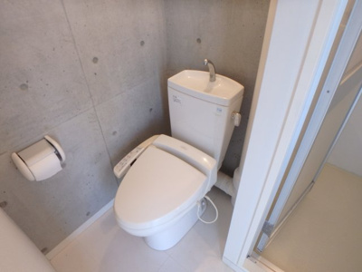 【トイレ】 | キャトルセゾン | ゆったりとした空間のトイレです