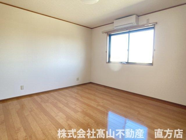 直方市大字植木のアパートの内装