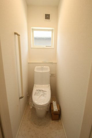 瀬戸東町　新築戸建　1号棟　（全2区画）のトイレ|2Ｆ