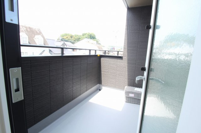 瀬戸東町　新築戸建　1号棟　（全2区画）のバルコニー|2Ｆ　南の部屋　8.0帖
