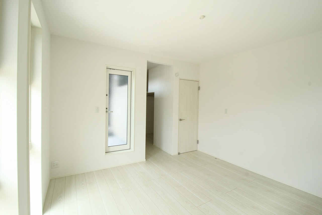 瀬戸東町　新築戸建　1号棟　（全2区画）の洋室|2Ｆ　南の部屋　8.0帖