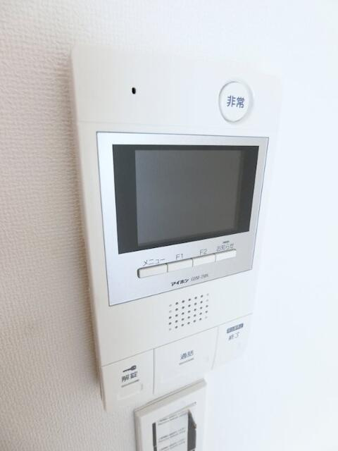 ディアレイシャス東京ノースパレスのセキュリティ| モニター付きインターホンになります。