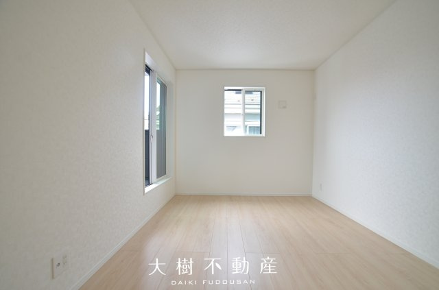 【洋室】 | 海老名市中野１丁目　新築戸建て　全１棟【仲介手数料無料】 | 2階　洋室2（7.2帖）