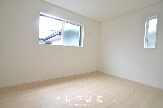 【洋室】 | 海老名市中野１丁目　新築戸建て　全１棟【仲介手数料無料】 | 2階　洋室4（6.0帖）