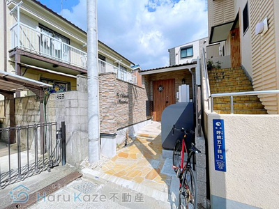 【エントランス】 | ル・シャトレ笠寺【名古屋市賃貸・宅配ボックス】