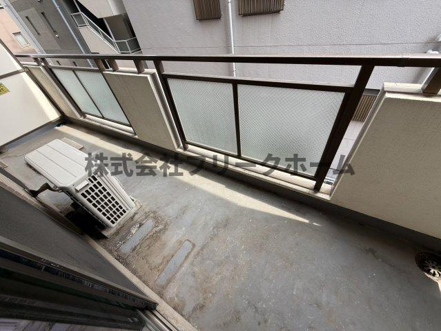 武蔵野市境１丁目の賃貸マンションのバルコニー