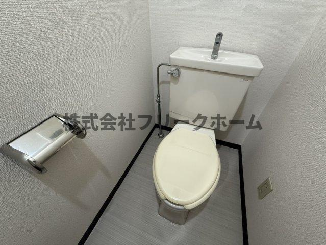武蔵野市境１丁目の賃貸マンションのトイレ