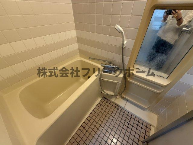 武蔵野市境１丁目の賃貸マンションの浴室