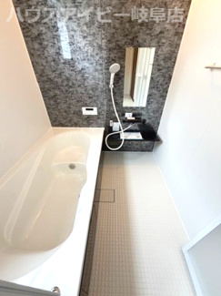 【浴室】 | 岐阜市河渡新築建売全5棟！長期優良住宅！耐震等級3・住宅性能評価書取得した安心安全なお家です♪ | 岐阜市河渡新築建売全5棟！長期優良住宅！耐震等級3・住宅性能評価書取得した安心安全なお家です♪
