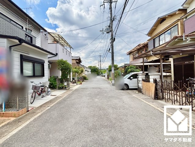 南区上鳥羽八王神町の前面道路含む現地写真
