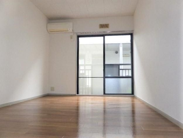 サンコーポ藍蓼（あいたで）Ａの居間・リビング
