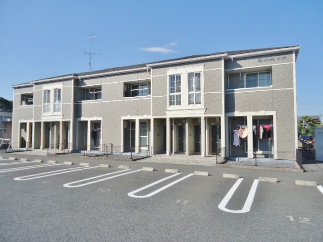 アンジュレーヴの駐車場
