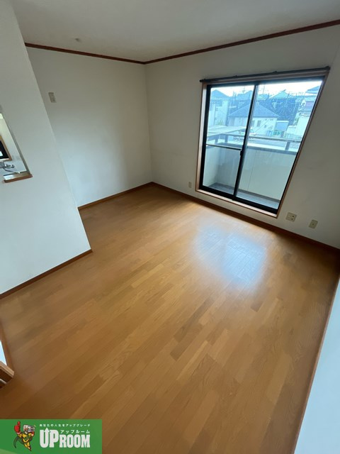 サプリティTHの居間・リビング