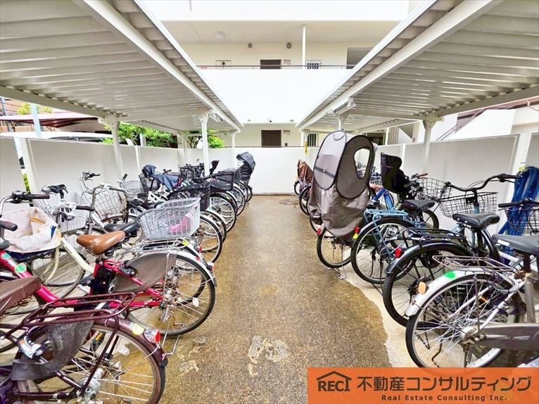 イトーピア灘KITANOの駐輪場