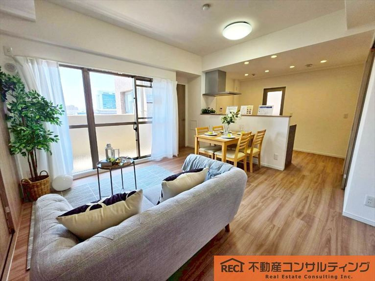 ワコーレ本山フラッツの洋室