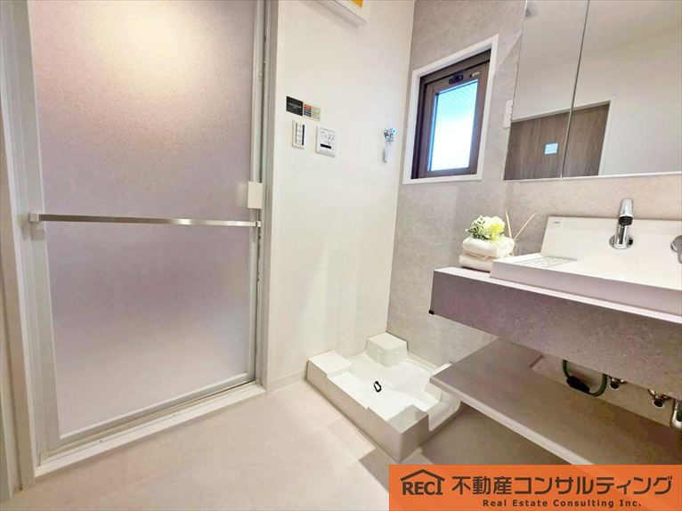 ワコーレ本山フラッツの独立洗面台
