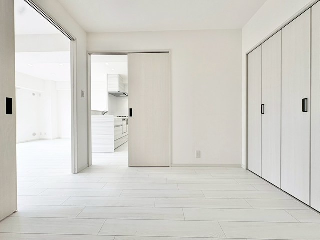 【子供部屋】 | ライオンズマンション第7江坂 | エイブルにて取扱い可能な住宅ローンは、全部で10種類以上！お客様にピッタリの住宅ローンを当社のFPよりご案内させて頂きます。住宅ローンのご相談だけでも、お気軽にご相談下さいませ。
