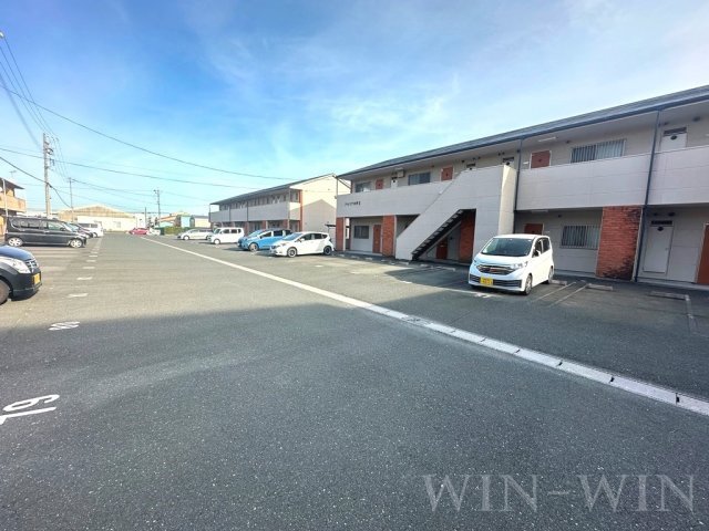 アゼリア神野 Cの駐車場