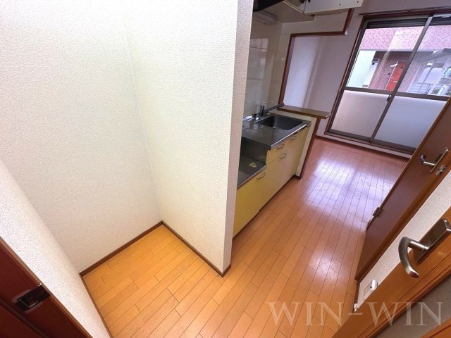 アゼリア神野 Cの内装