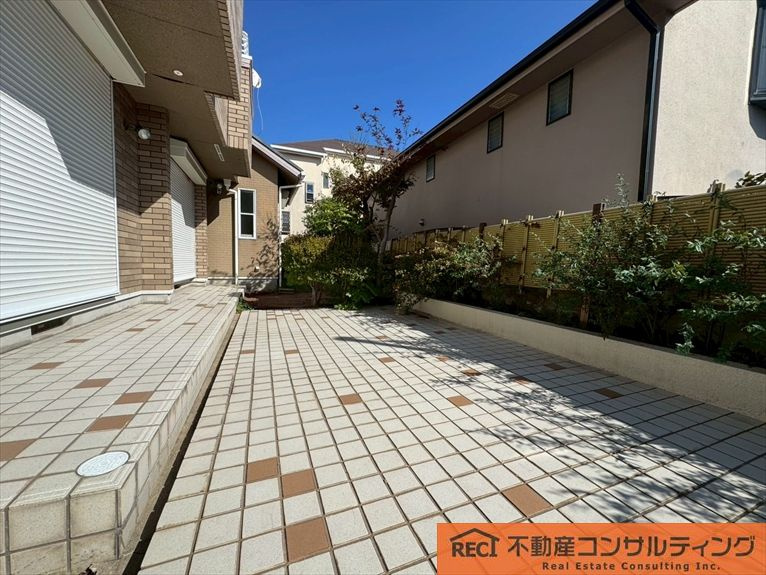 神戸市東灘区鴨子ヶ原3丁目　中古戸建の庭