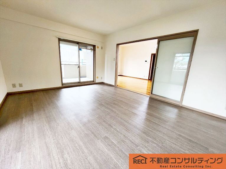六甲シャトレ篠原の洋室