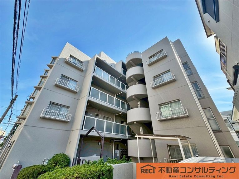 六甲シャトレ篠原の外観